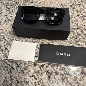 CHANEL Black Men's Square Sunglasses with Dark Lenses